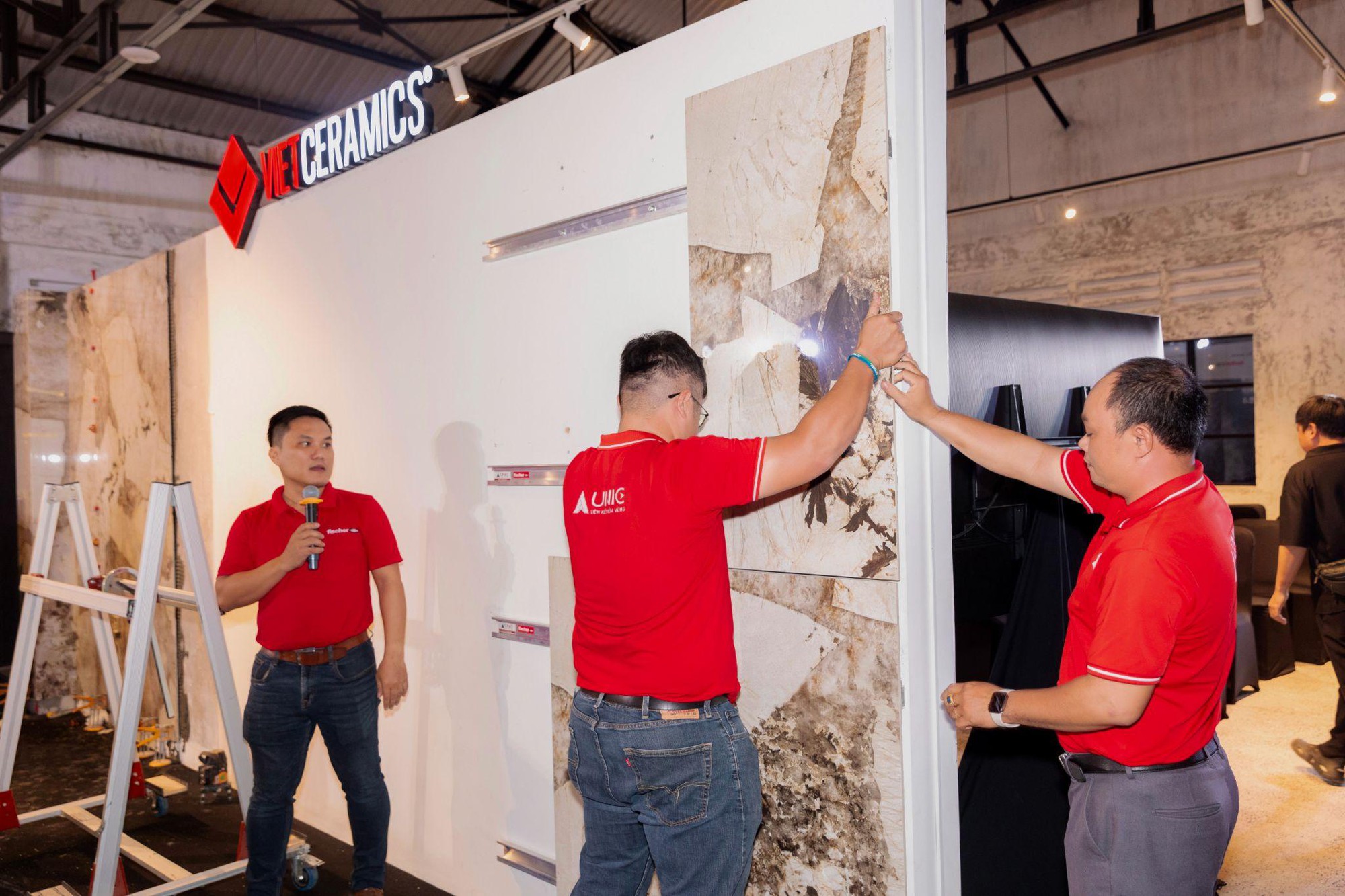 Vietceramics: Bước đi chiến lược với “lá bài” Gạch Khổ Lớn- Ảnh 9. Vietceramics: Bước đi chiến lược với “lá bài” Gạch Khổ Lớn- Ảnh 9.