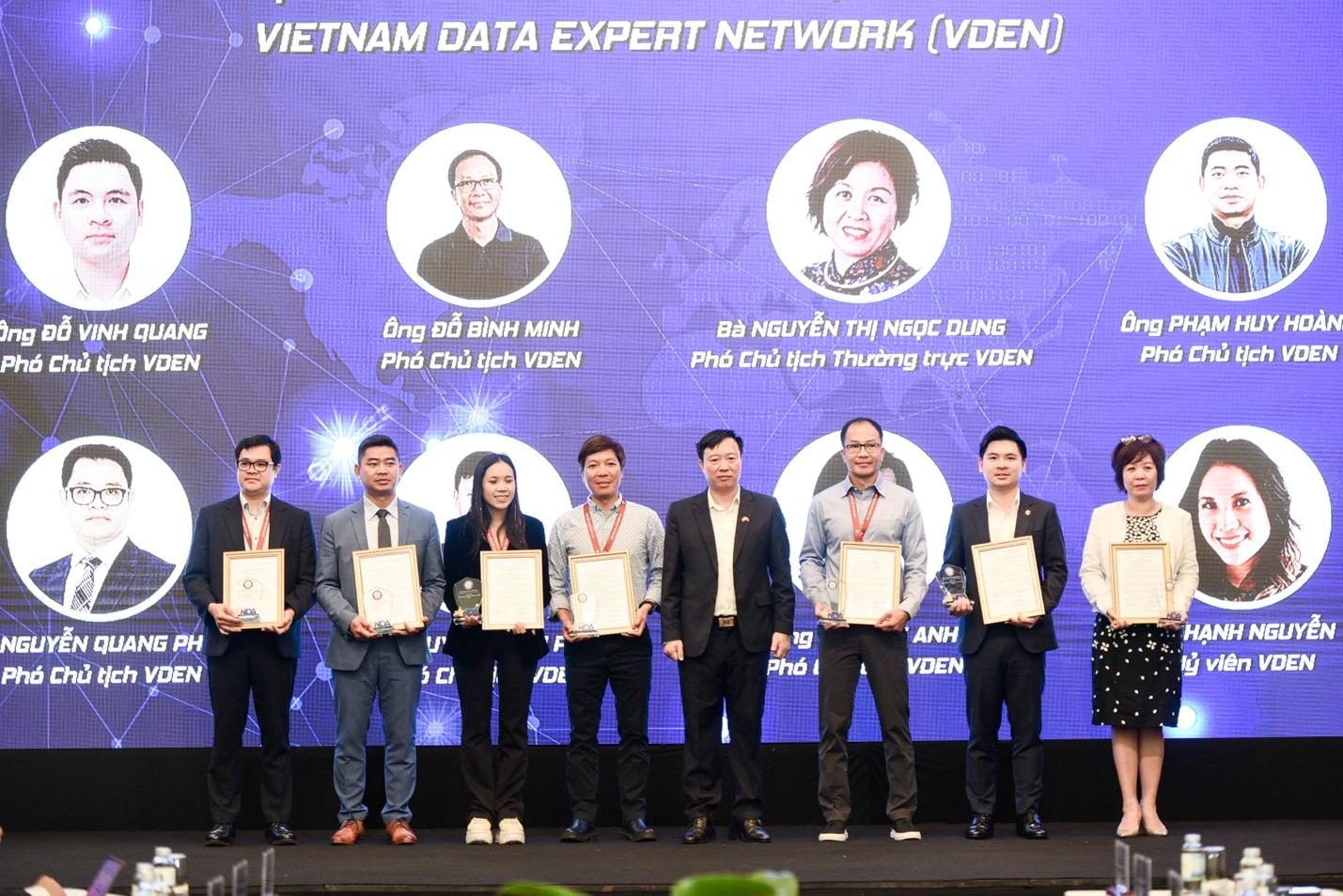 Doanh nhân trẻ Đỗ Vinh Quang làm Phó Chủ tịch Mạng lưới chuyên gia dữ liệu toàn cầu- Ảnh 1. Doanh nhân trẻ Đỗ Vinh Quang làm Phó Chủ tịch Mạng lưới chuyên gia dữ liệu toàn cầu- Ảnh 1.