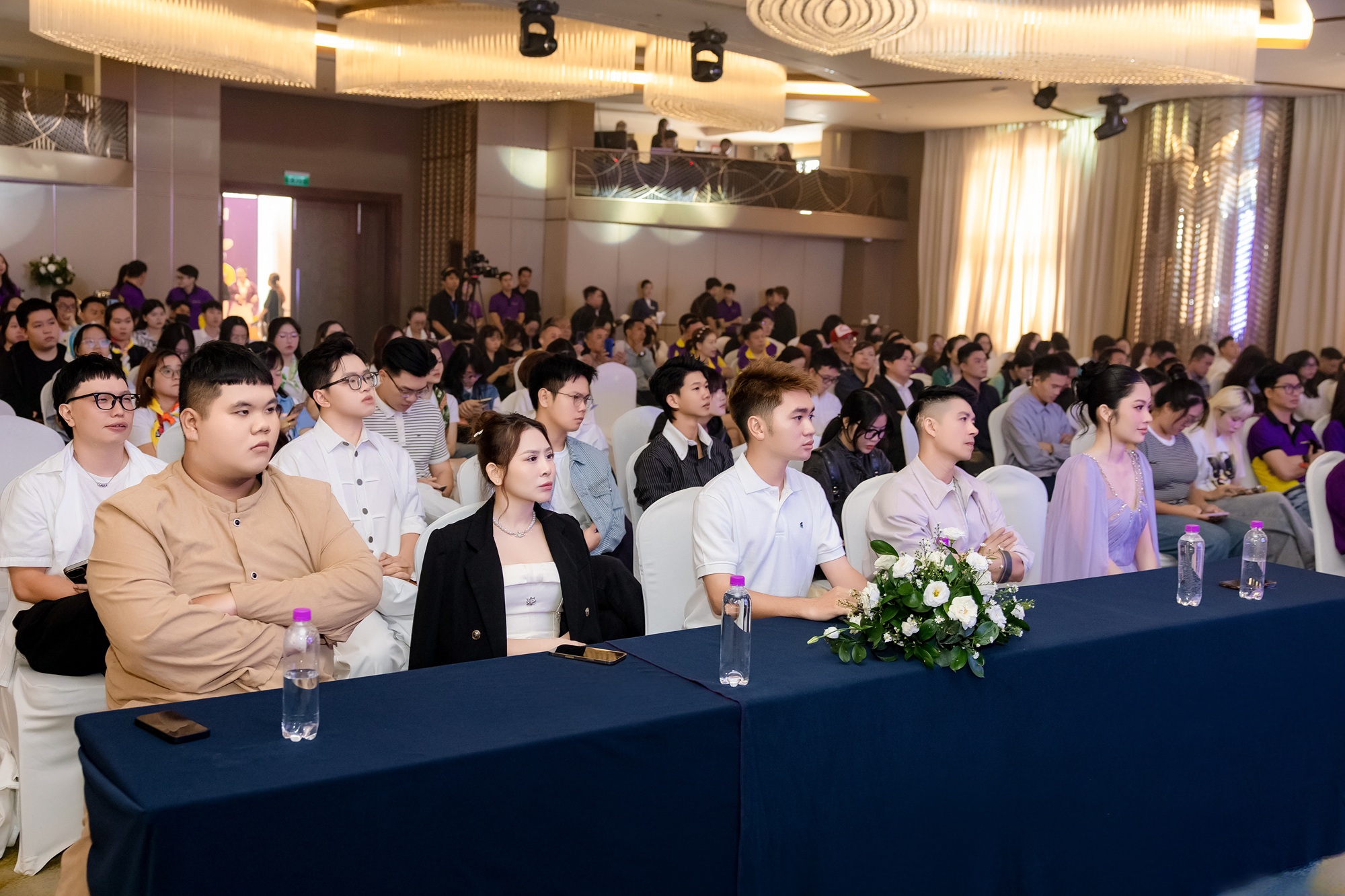 MOOVTEK và tham vọng đổi mới xu hướng đặt xe công nghệ- Ảnh 1. MOOVTEK và tham vọng đổi mới xu hướng đặt xe công nghệ- Ảnh 1.