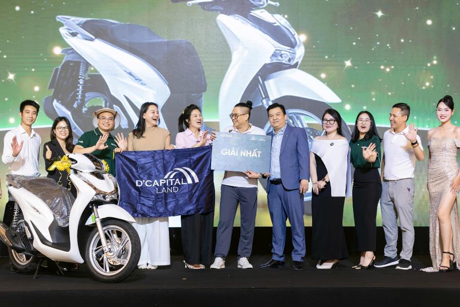Hơn 2.500 người đến tham gia sự kiện khai trương mô hình kiến trúc A&T Saigon Riverside- Ảnh 2. Hơn 2.500 người đến tham gia sự kiện khai trương mô hình kiến trúc A&T Saigon Riverside- Ảnh 2.