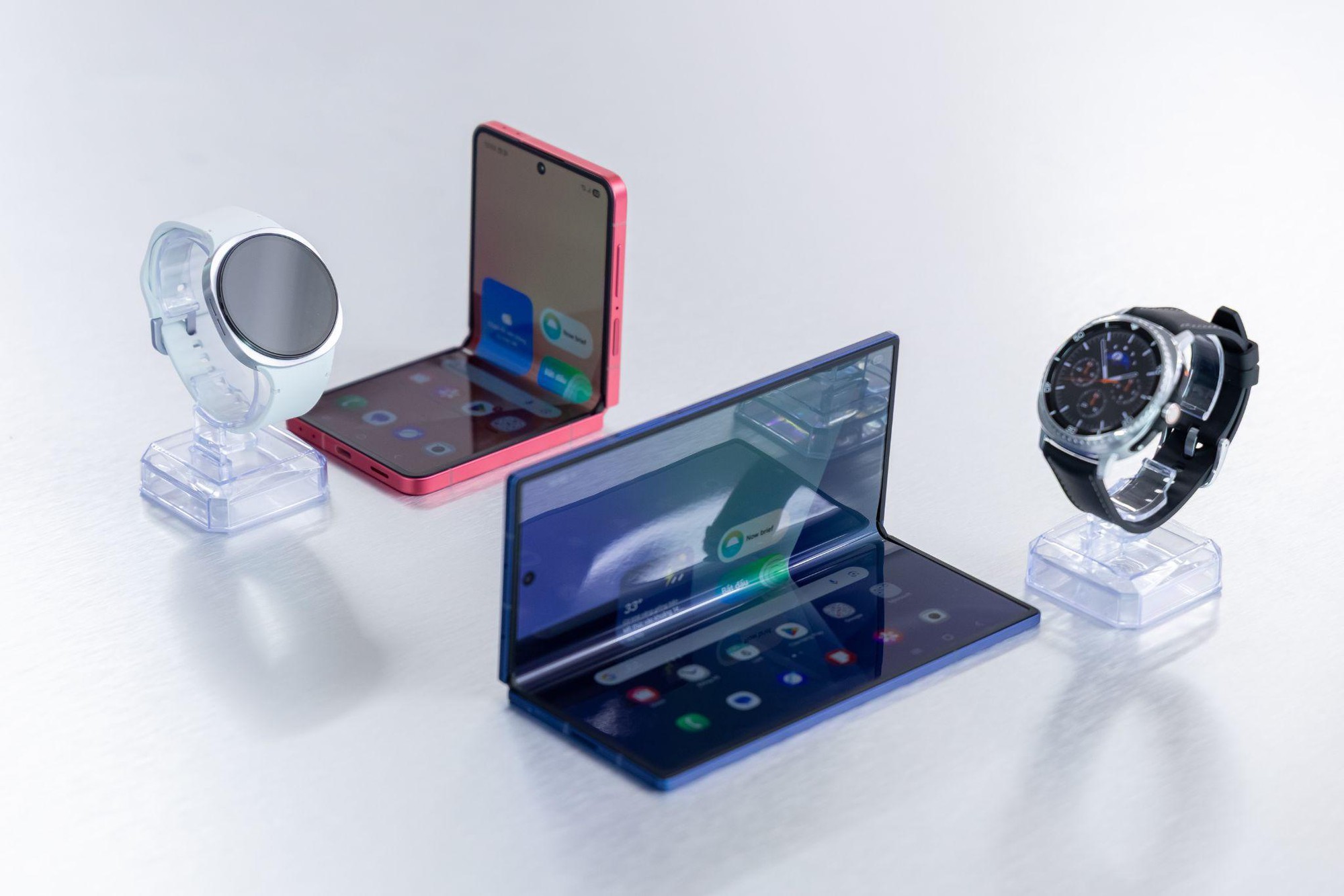 Samsung tạo bước tiến mới trong kỷ nguyên điện thoại gập tích hợp AI với Galaxy Z Fold7 - Ảnh 2.