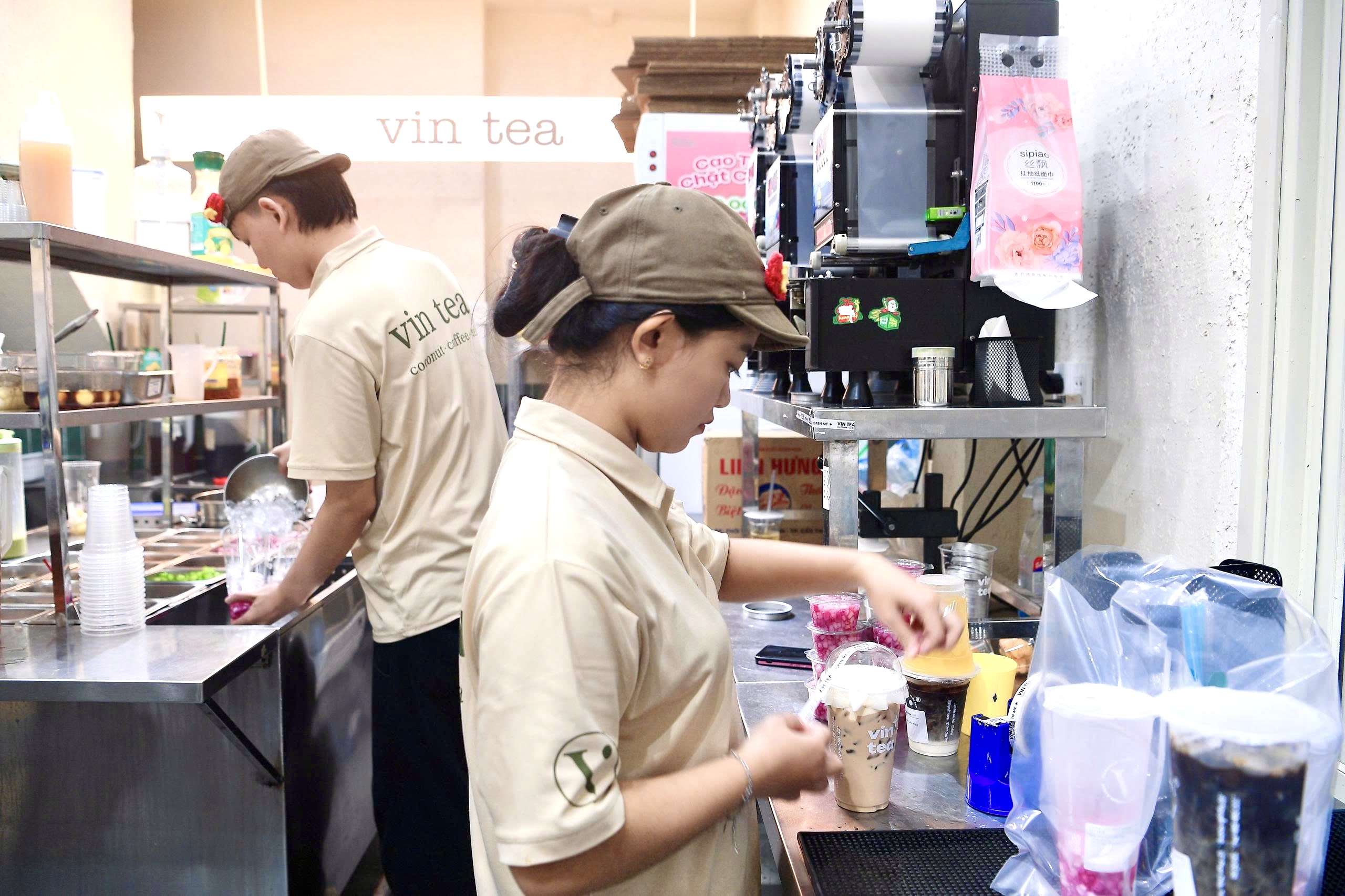 Từ quán nhỏ đến thương hiệu “gây sốt”: Vin Tea tăng gần 50% doanh thu nhờ nền tảng số - Ảnh 3. Từ quán nhỏ đến thương hiệu “gây sốt”: Vin Tea tăng gần 50% doanh thu nhờ nền tảng số - Ảnh 3.