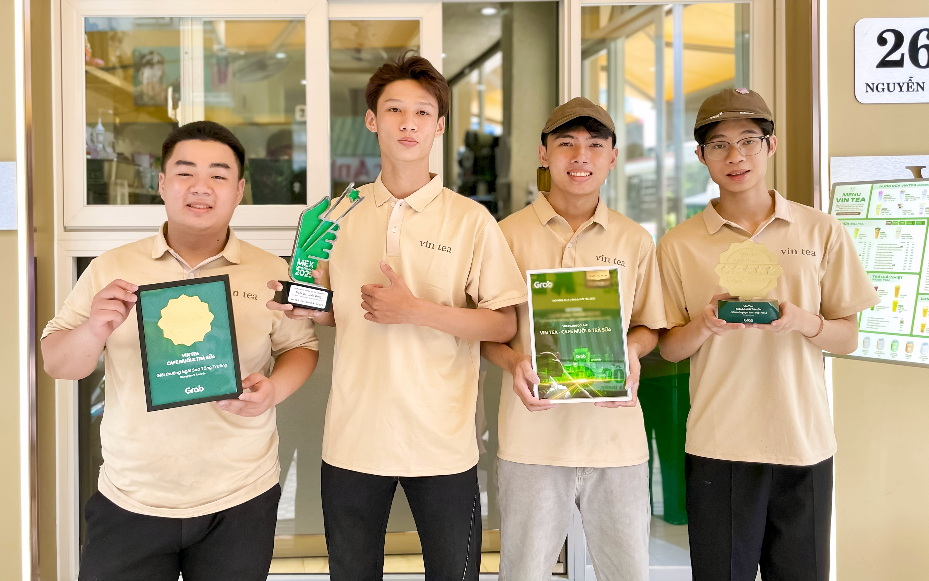 Từ quán nhỏ đến thương hiệu “gây sốt”: Vin Tea tăng gần 50% doanh thu nhờ nền tảng số - Ảnh 5. Từ quán nhỏ đến thương hiệu “gây sốt”: Vin Tea tăng gần 50% doanh thu nhờ nền tảng số - Ảnh 5.