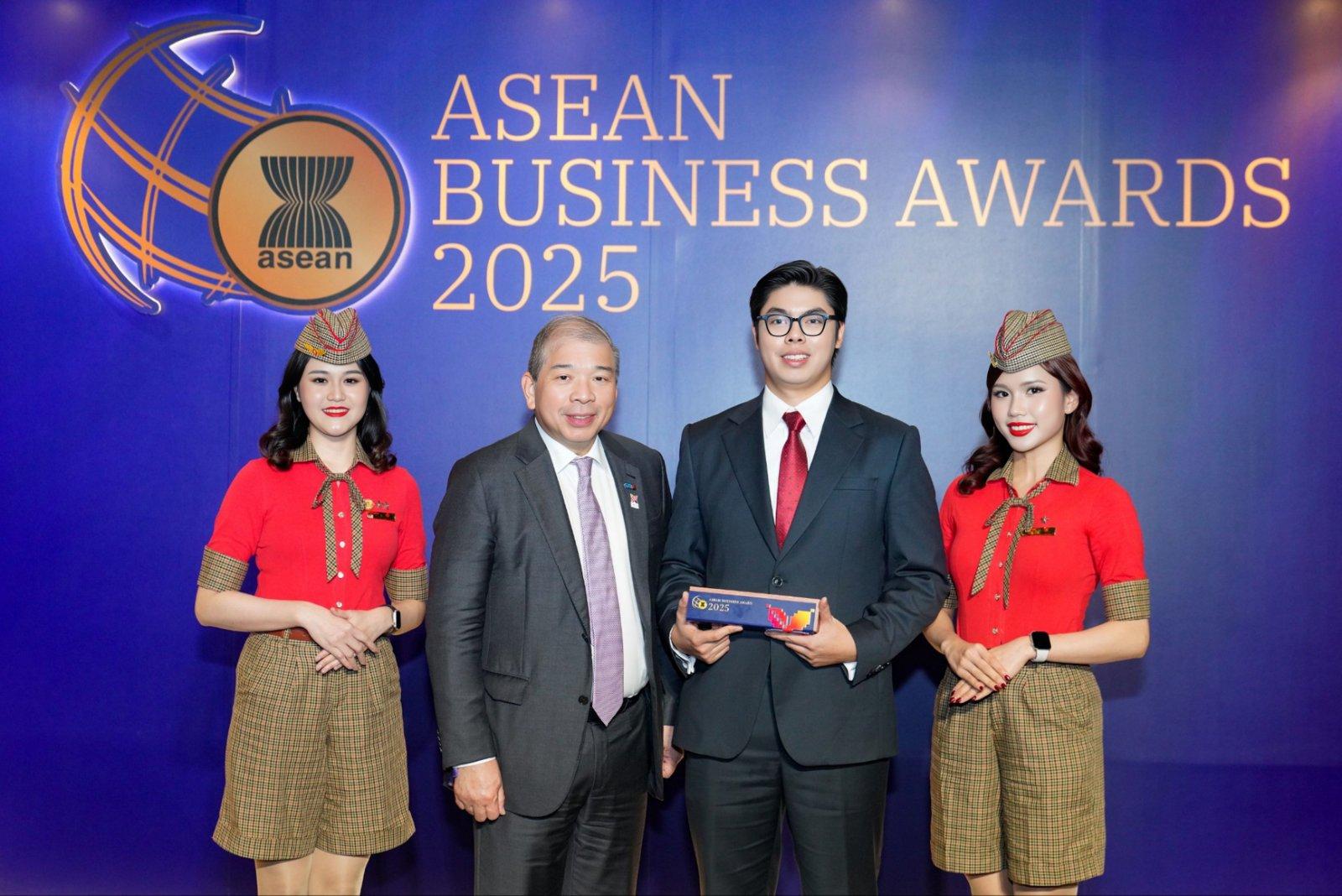 Vietjet được vinh danh tại Giải thưởng Doanh nghiệp ASEAN 2025, vị thế hàng không hàng đầu khu vực - Ảnh 1. Vietjet được vinh danh tại Giải thưởng Doanh nghiệp ASEAN 2025, vị thế hàng không hàng đầu khu vực - Ảnh 1.