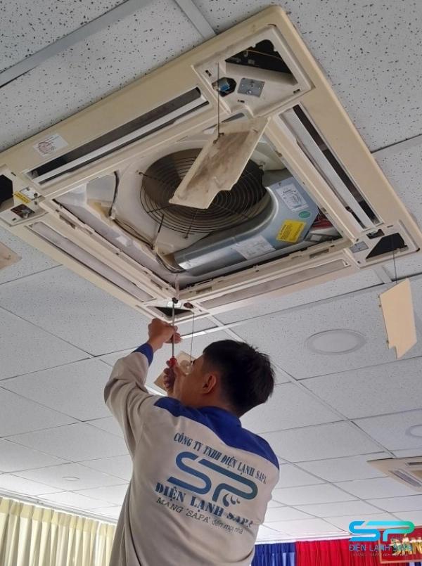 Điện Lạnh SAPA – Đơn vị vệ sinh, sửa chữa máy lạnh uy tín hàng đầu TP.HCM- Ảnh 2. Điện Lạnh SAPA – Đơn vị vệ sinh, sửa chữa máy lạnh uy tín hàng đầu TP.HCM- Ảnh 2.