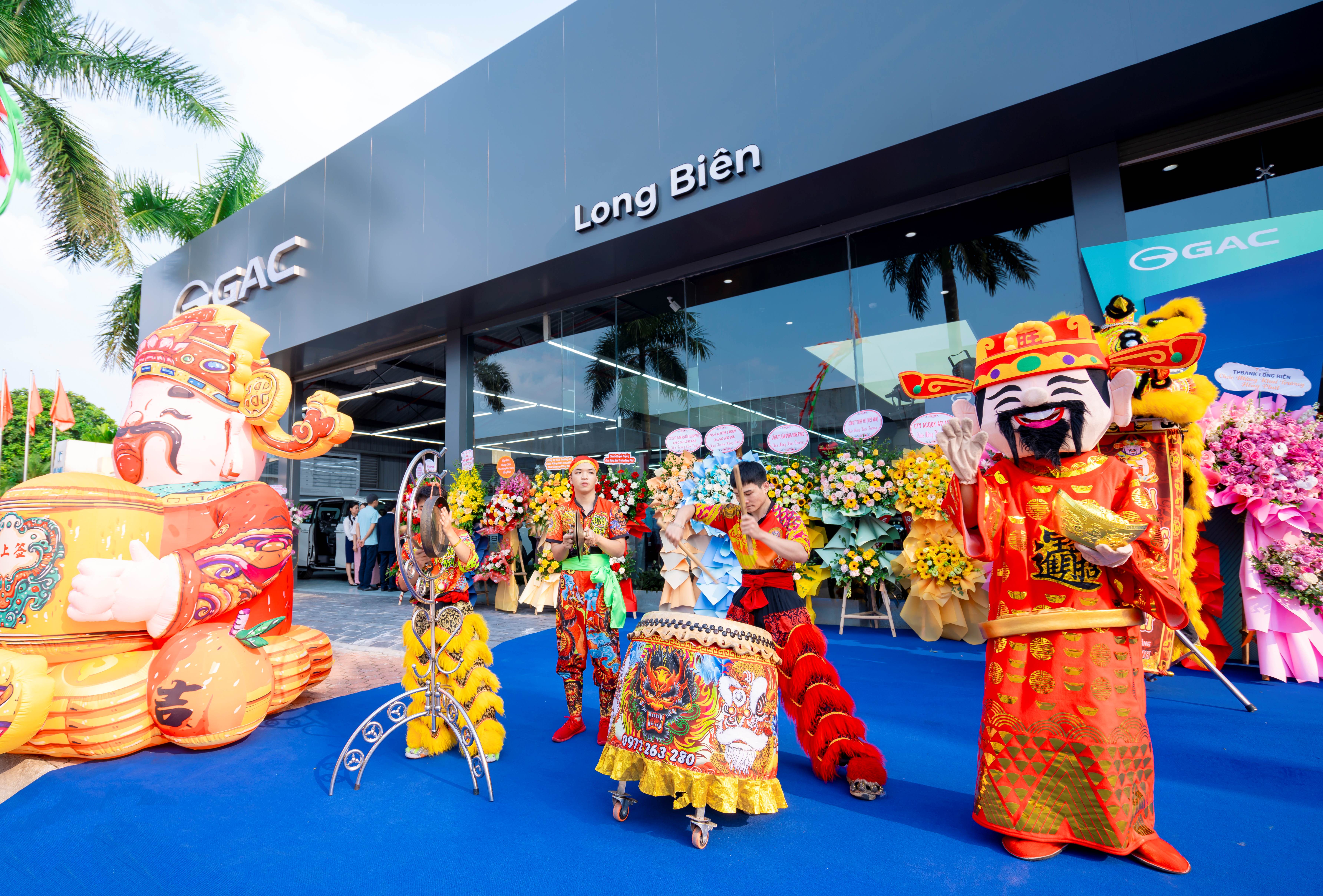 Gia Khoa: Hành trình 30 năm từ cửa hàng lốp tới hệ sinh thái ô tô toàn diện- Ảnh 3. Gia Khoa: Hành trình 30 năm từ cửa hàng lốp tới hệ sinh thái ô tô toàn diện- Ảnh 3.