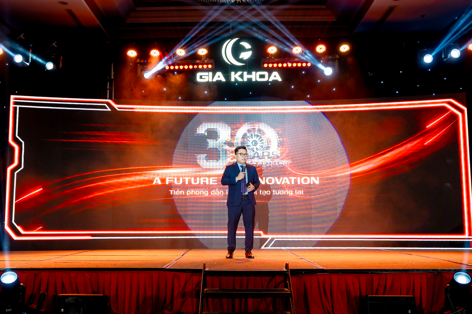 Gia Khoa: Hành trình 30 năm từ cửa hàng lốp tới hệ sinh thái ô tô toàn diện- Ảnh 4. Gia Khoa: Hành trình 30 năm từ cửa hàng lốp tới hệ sinh thái ô tô toàn diện- Ảnh 4.