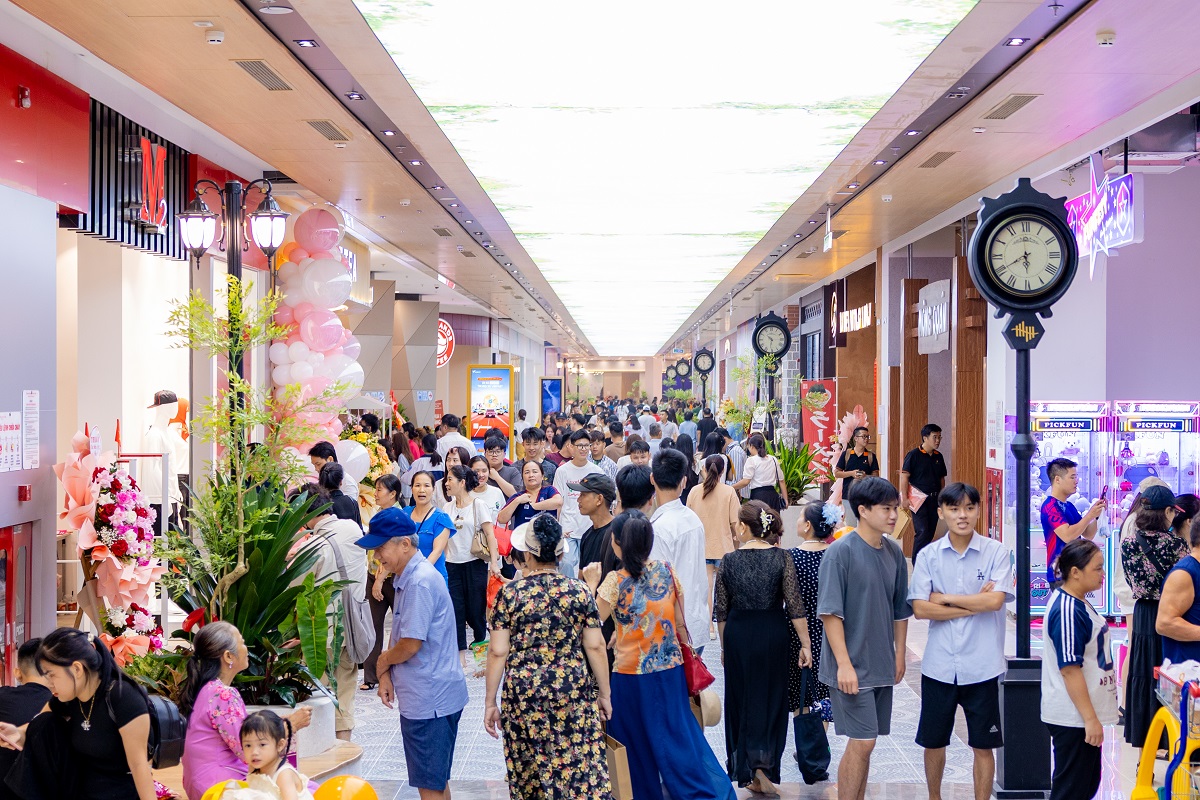 Chính thức khai trương trung tâm thương mại Vincom Mega Mall Ocean City- Ảnh 4.