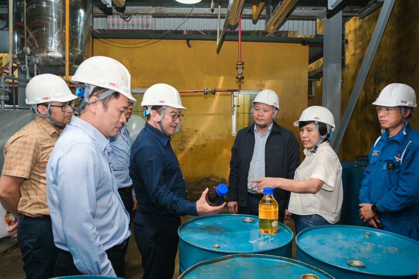 BSR đẩy nhanh tiến độ nghiên cứu nhiên liệu dầu diesel sinh học- Ảnh 1. BSR đẩy nhanh tiến độ nghiên cứu nhiên liệu dầu diesel sinh học- Ảnh 1.