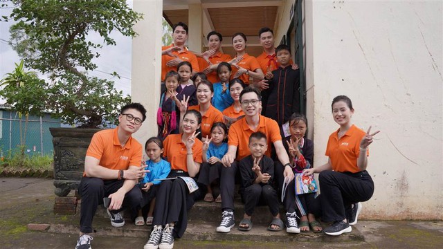 Ngân hàng hạnh phúc - Hạnh phúc là người SHB - Ảnh 11. Ngân hàng hạnh phúc - Hạnh phúc là người SHB - Ảnh 11.