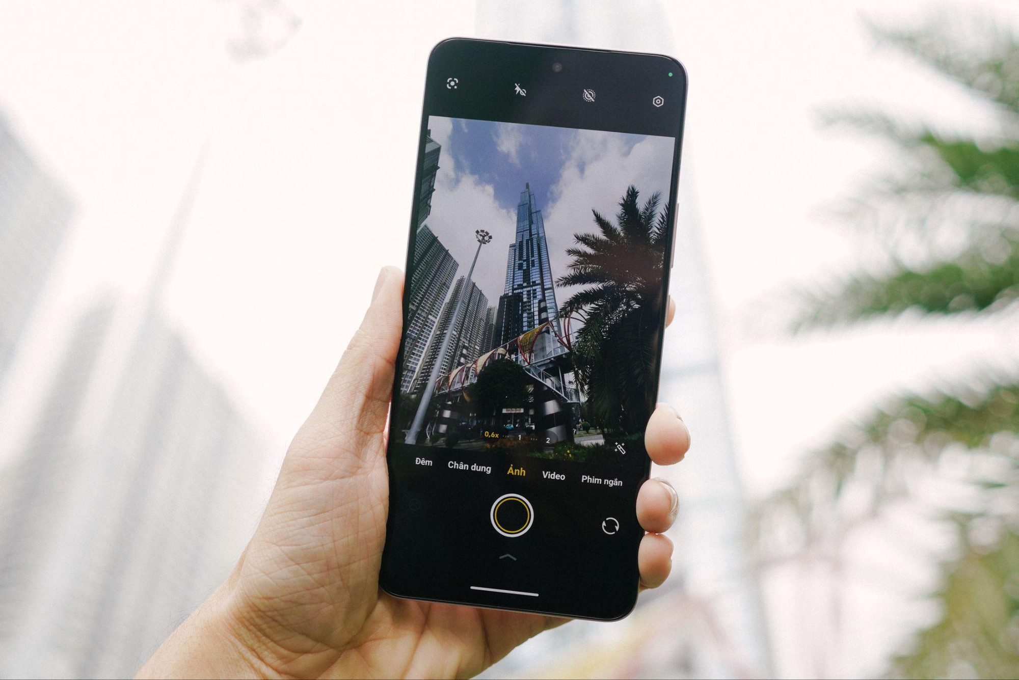 Trải Nghiệm Vivo V60 Lite 5G Trong Một Chuyến Đi 