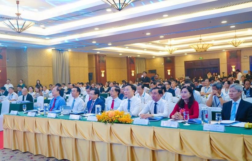 T&T Group và tỉnh Cà Mau ký kết hợp tác, nghiên cứu triển khai nhiều dự án lớn - Ảnh 1. T&T Group và tỉnh Cà Mau ký kết hợp tác, nghiên cứu triển khai nhiều dự án lớn - Ảnh 1.