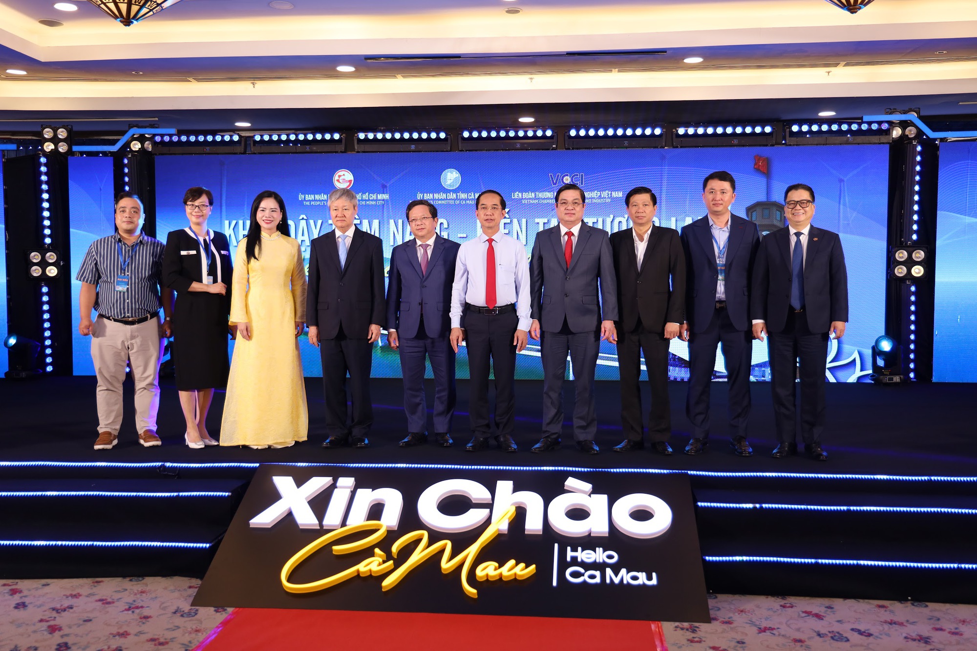 T&T Group và tỉnh Cà Mau ký kết hợp tác, nghiên cứu triển khai nhiều dự án lớn - Ảnh 4. T&T Group và tỉnh Cà Mau ký kết hợp tác, nghiên cứu triển khai nhiều dự án lớn - Ảnh 4.