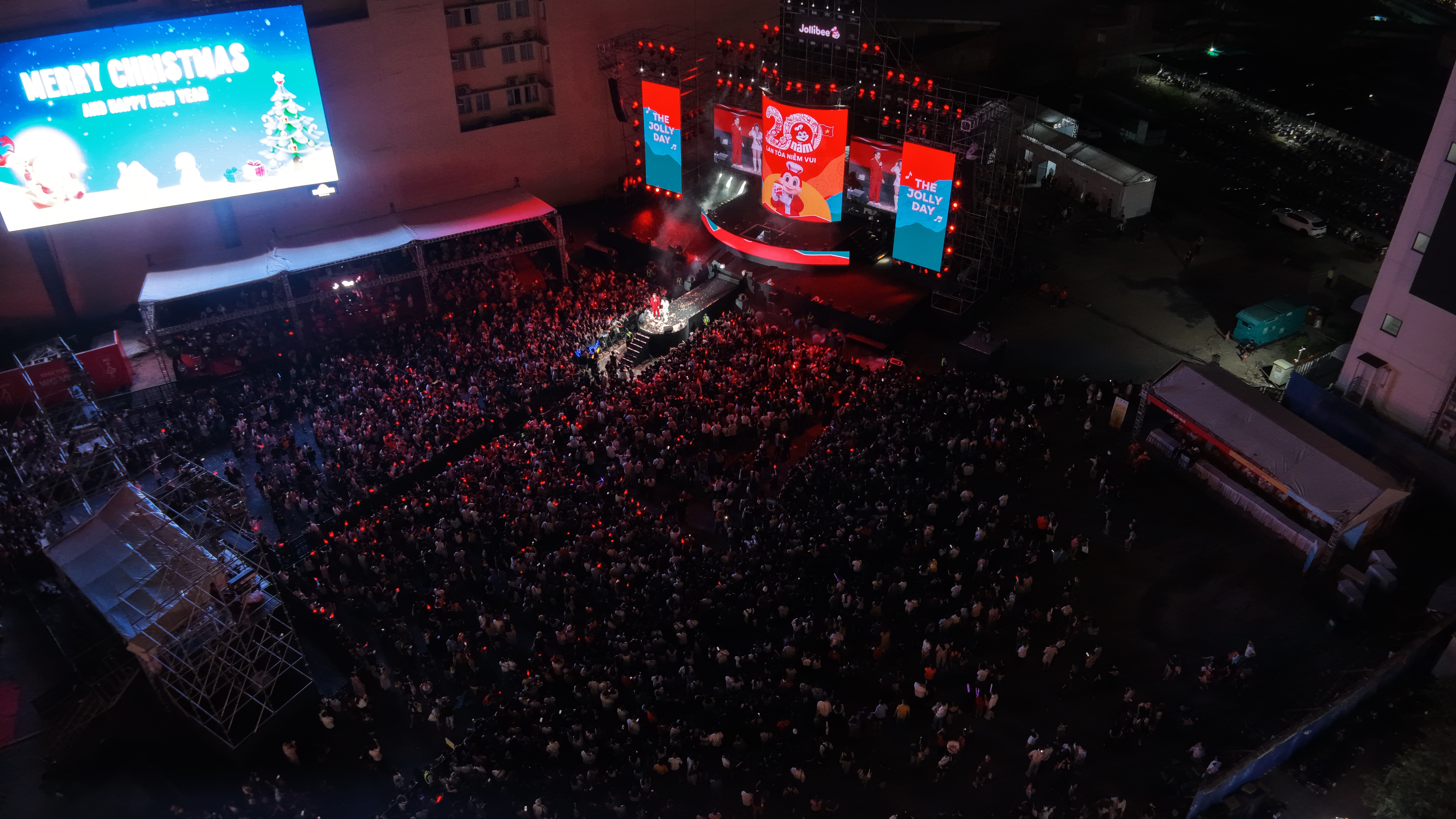 Jollibee đặt mục tiêu có 250 cửa hàng vào năm 2025 tại Việt Nam- Ảnh 3. Jollibee đặt mục tiêu có 250 cửa hàng vào năm 2025 tại Việt Nam- Ảnh 3.