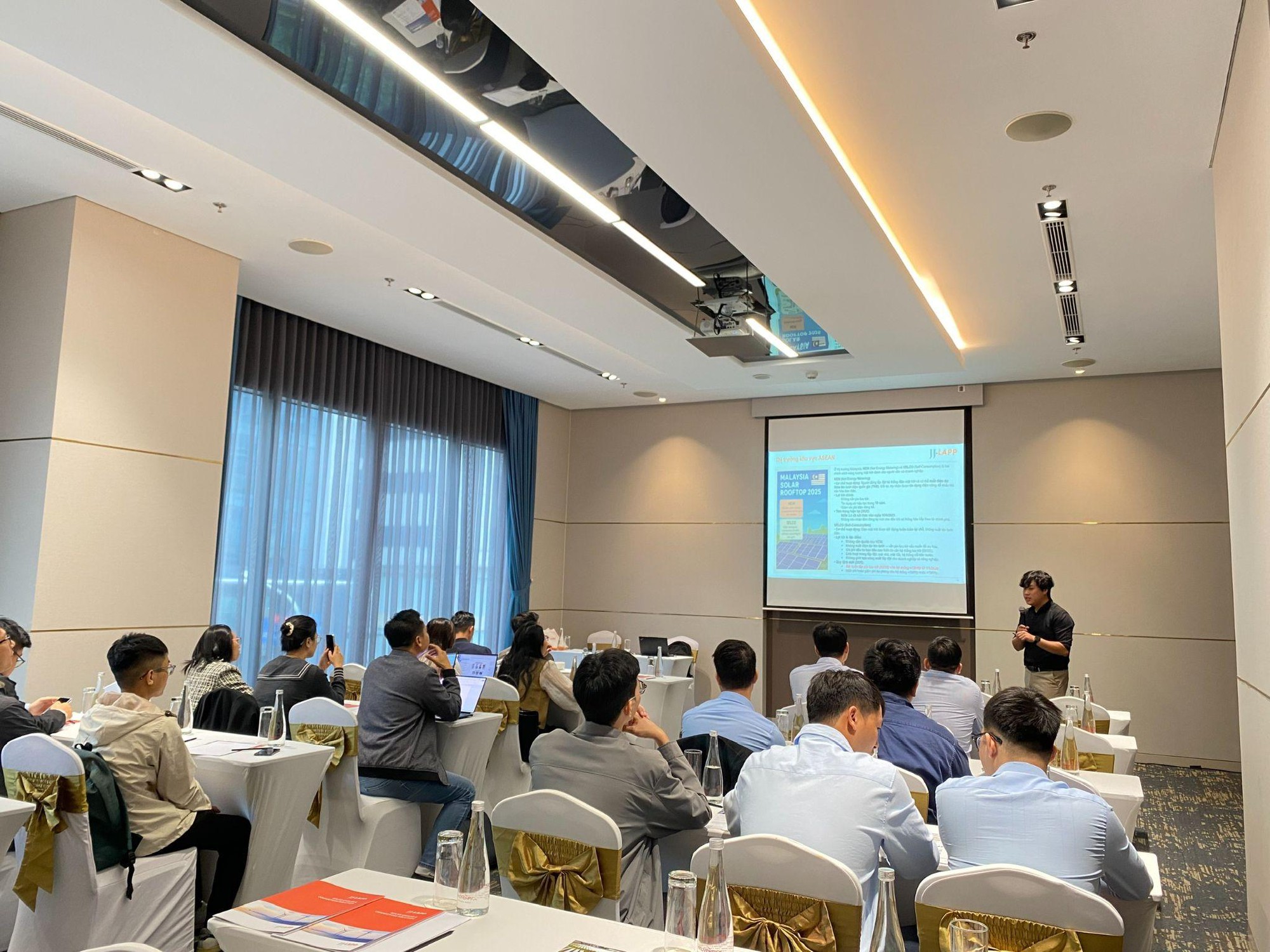 JJ-LAPP Việt Nam tối ưu giá điện với giải pháp Solar & BESS Huawei- Ảnh 1. JJ-LAPP Việt Nam tối ưu giá điện với giải pháp Solar & BESS Huawei- Ảnh 1.