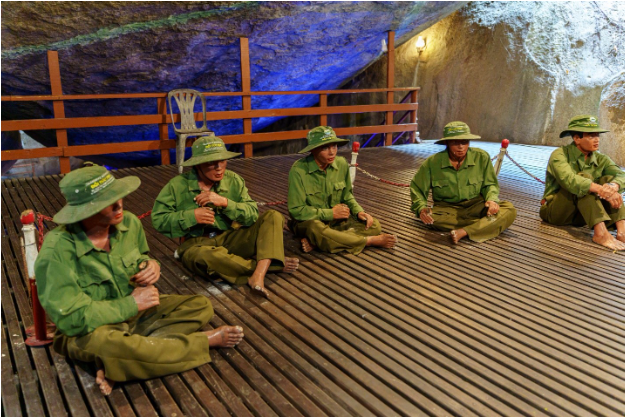 Tức Dụp - "Hòn đảo thời gian" giữa miền Tây- Ảnh 2. Tức Dụp - "Hòn đảo thời gian" giữa miền Tây- Ảnh 2.