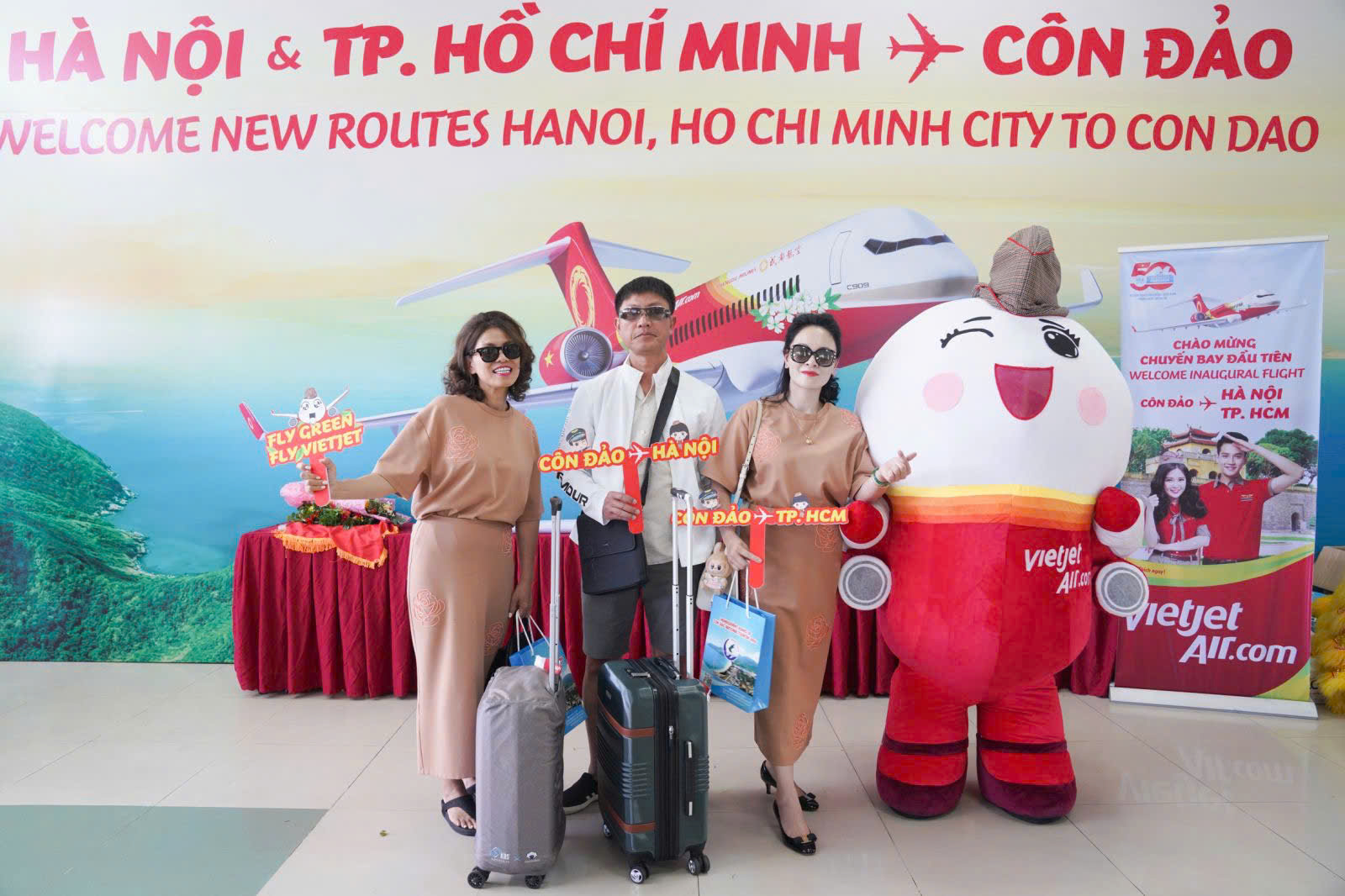 Vietjet tiếp tục khai thác các đường bay đến Côn Đảo từ 03/12/2025 - Ảnh 2. Vietjet tiếp tục khai thác các đường bay đến Côn Đảo từ 03/12/2025 - Ảnh 2.