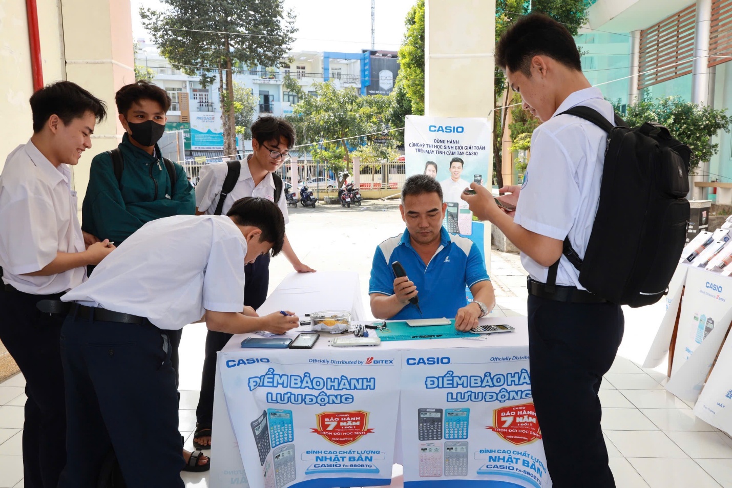Doanh nhân Trần Thanh Thảo truyền động lực cho gần 2.000 học sinh tại kỳ thi Giải Toán Casio- Ảnh 4.