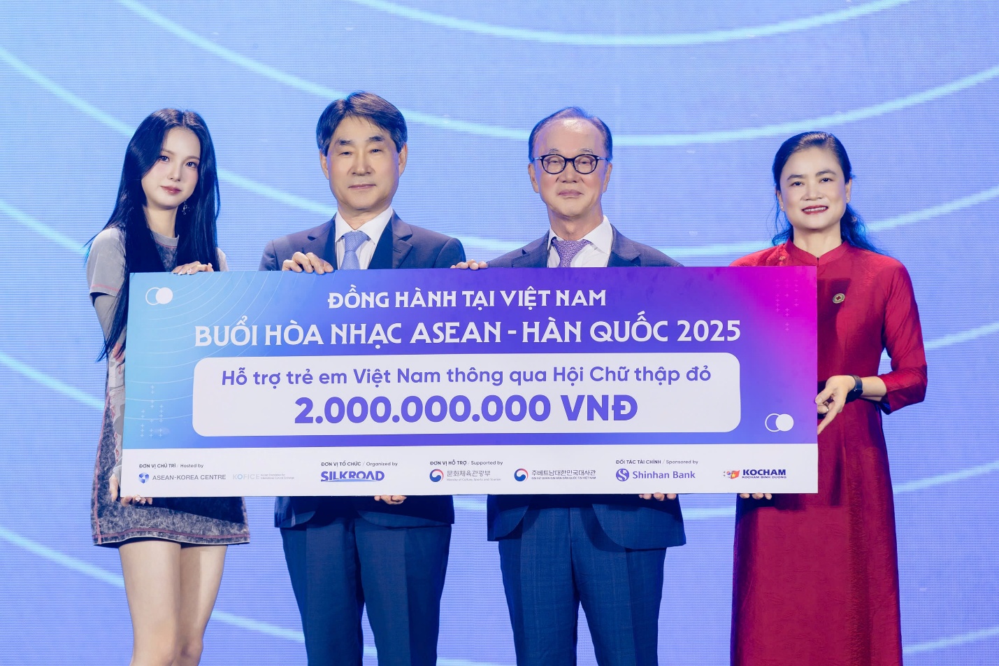 SILKROAD lan tỏa giao lưu văn hóa qua hòa nhạc ASEAN – Hàn Quốc 2025- Ảnh 1. SILKROAD lan tỏa giao lưu văn hóa qua hòa nhạc ASEAN – Hàn Quốc 2025- Ảnh 1.