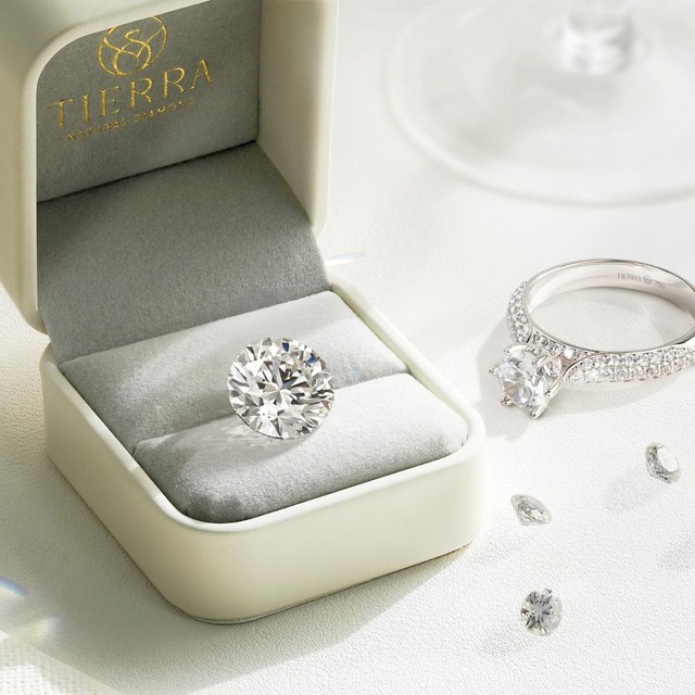 Kim cương thiên nhiên không đắt như bạn nghĩ: Làm sao để không “mua hớ”? - Ảnh 1. Kim cương thiên nhiên không đắt như bạn nghĩ: Làm sao để không “mua hớ”? - Ảnh 1.