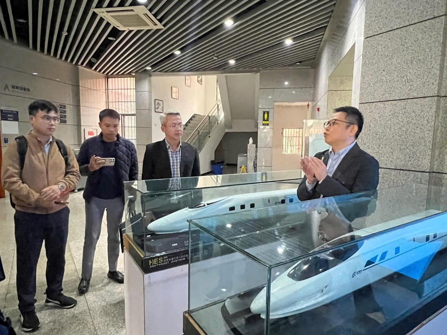 Vinaconex tiên phong đưa học viên ra nước ngoài học tập công nghệ đường sắt- Ảnh 2. Vinaconex tiên phong đưa học viên ra nước ngoài học tập công nghệ đường sắt- Ảnh 2.