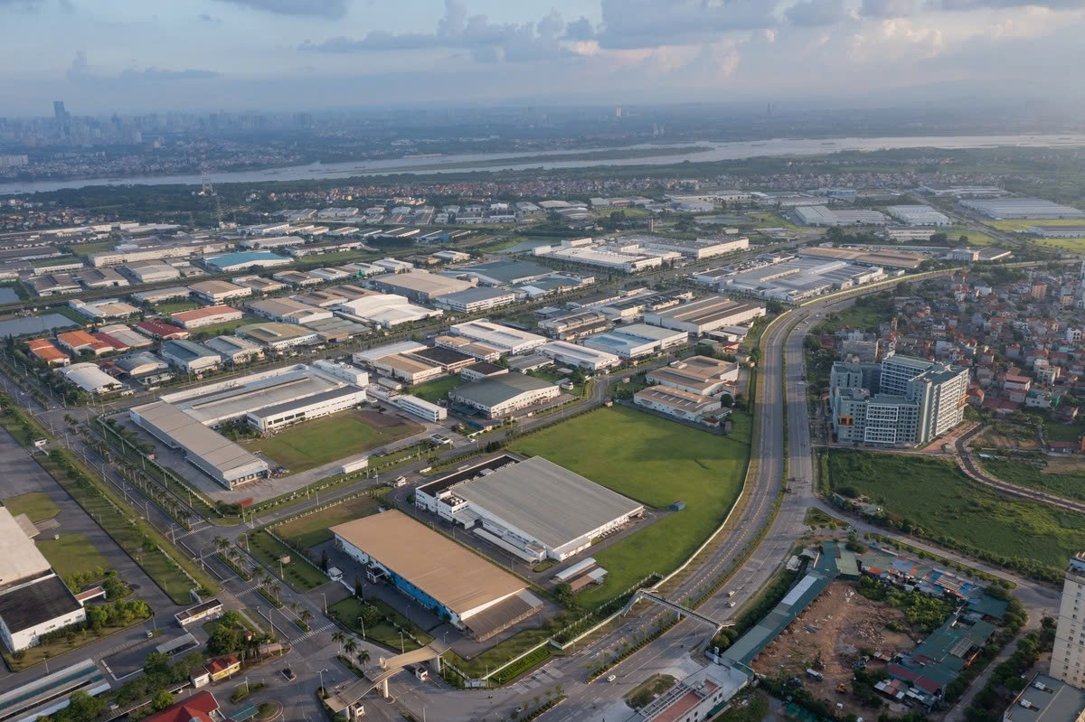 Nhẹ gánh lo nguồn vốn với loạt sản phẩm hỗ trợ tài chính của MB- Ảnh 1. Nhẹ gánh lo nguồn vốn với loạt sản phẩm hỗ trợ tài chính của MB- Ảnh 1.