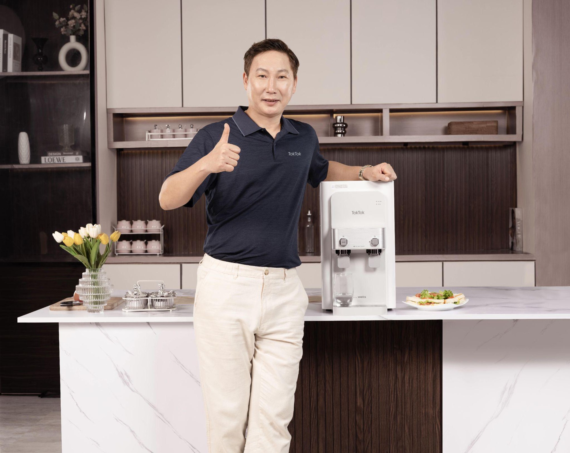 TokTok công bố HLV Kim Sang Sik trở thành Đại sứ thương hiệu tại Việt Nam - Ảnh 1.