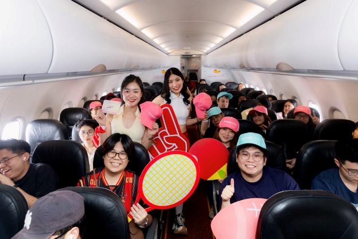 Ngập tràn quà tặng trên những chuyến bay Vietjet mùa lễ hội Giáng sinh 2025- Ảnh 14. Ngập tràn quà tặng trên những chuyến bay Vietjet mùa lễ hội Giáng sinh 2025- Ảnh 14.