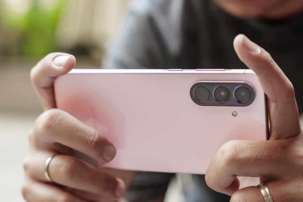 Nâng Cấp Smartphone Cuối Năm? Đây Là Lựa Chọn Đáng Tiền - Ảnh 7. Nâng Cấp Smartphone Cuối Năm? Đây Là Lựa Chọn Đáng Tiền - Ảnh 7.