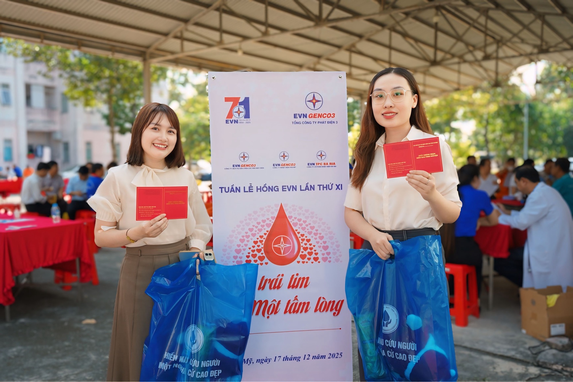 Tuần lễ Hồng EVN lần thứ XI: EVNGENCO3 trao đi 400 đơn vị máu- Ảnh 4.