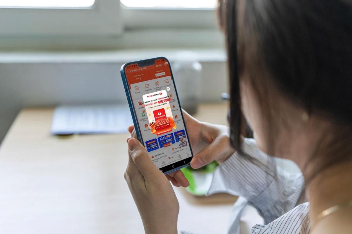 Ngân hàng liên kết với ví điện tử: Dùng sao để có lợi nhất?- Ảnh 1.