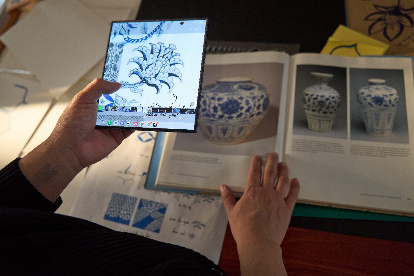 Đưa gốm Việt vươn ra biển lớn bằng tư duy thời đại mới của CEO Bát Tràng Museum- Ảnh 1. Đưa gốm Việt vươn ra biển lớn bằng tư duy thời đại mới của CEO Bát Tràng Museum- Ảnh 1.