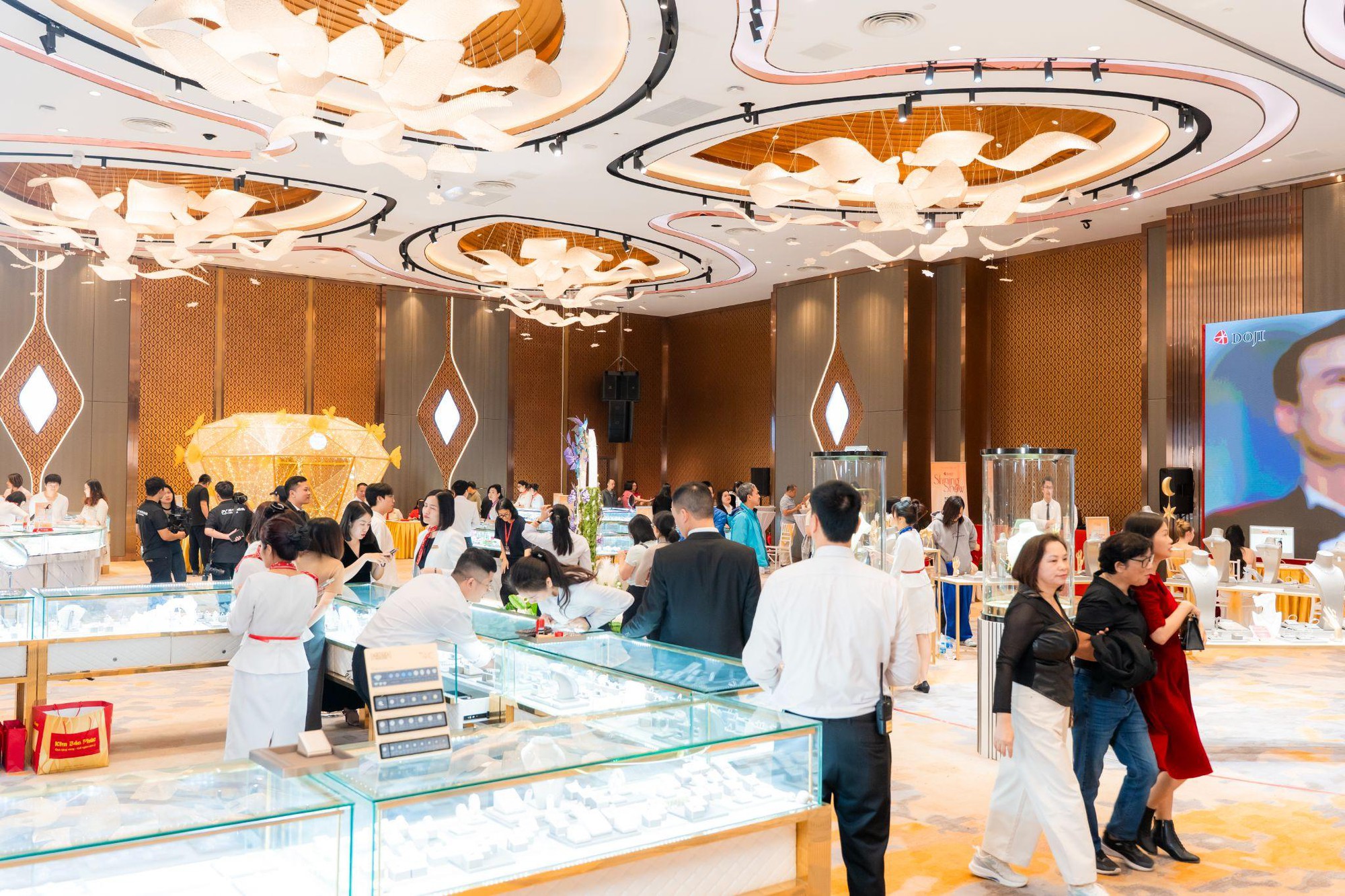 DOJI tạo nên điểm sáng trong ngành trang sức, bất động sản tại Hải Phòng - Ảnh 2.