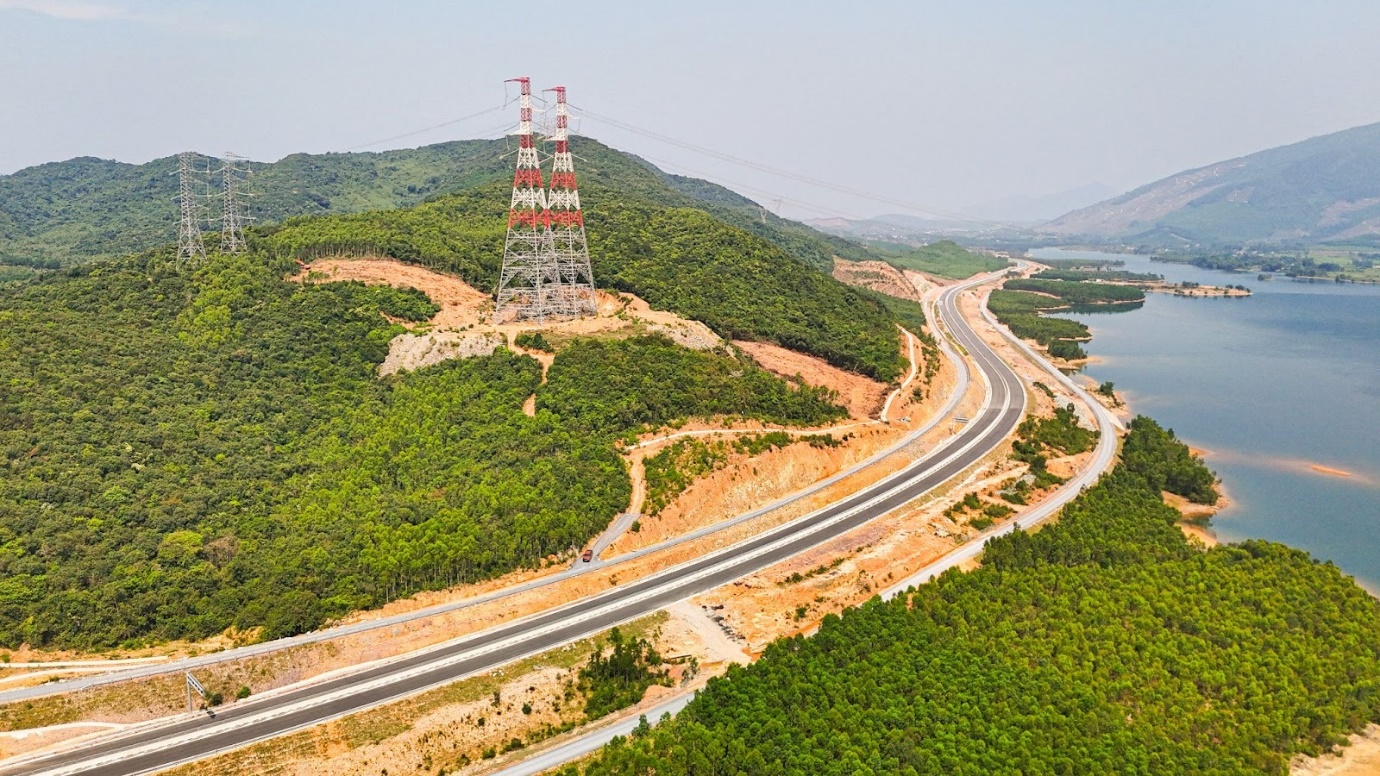 Dấu ấn VINACONEX trên hành trình hoàn thành 3.000 km cao tốc quốc gia- Ảnh 4.