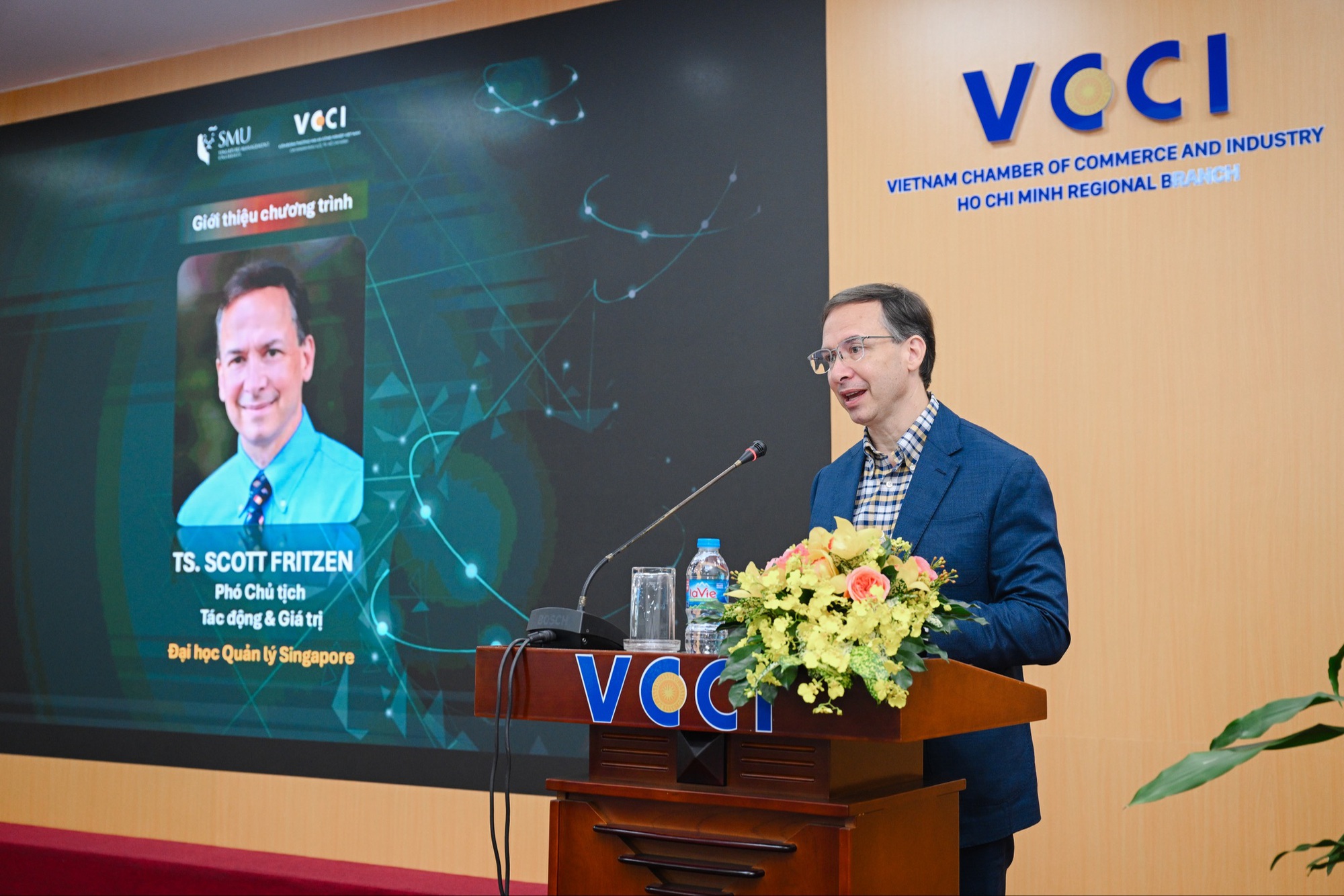 SMU cùng Việt Nam bước vào kỷ nguyên tài chính bền vững- Ảnh 1.