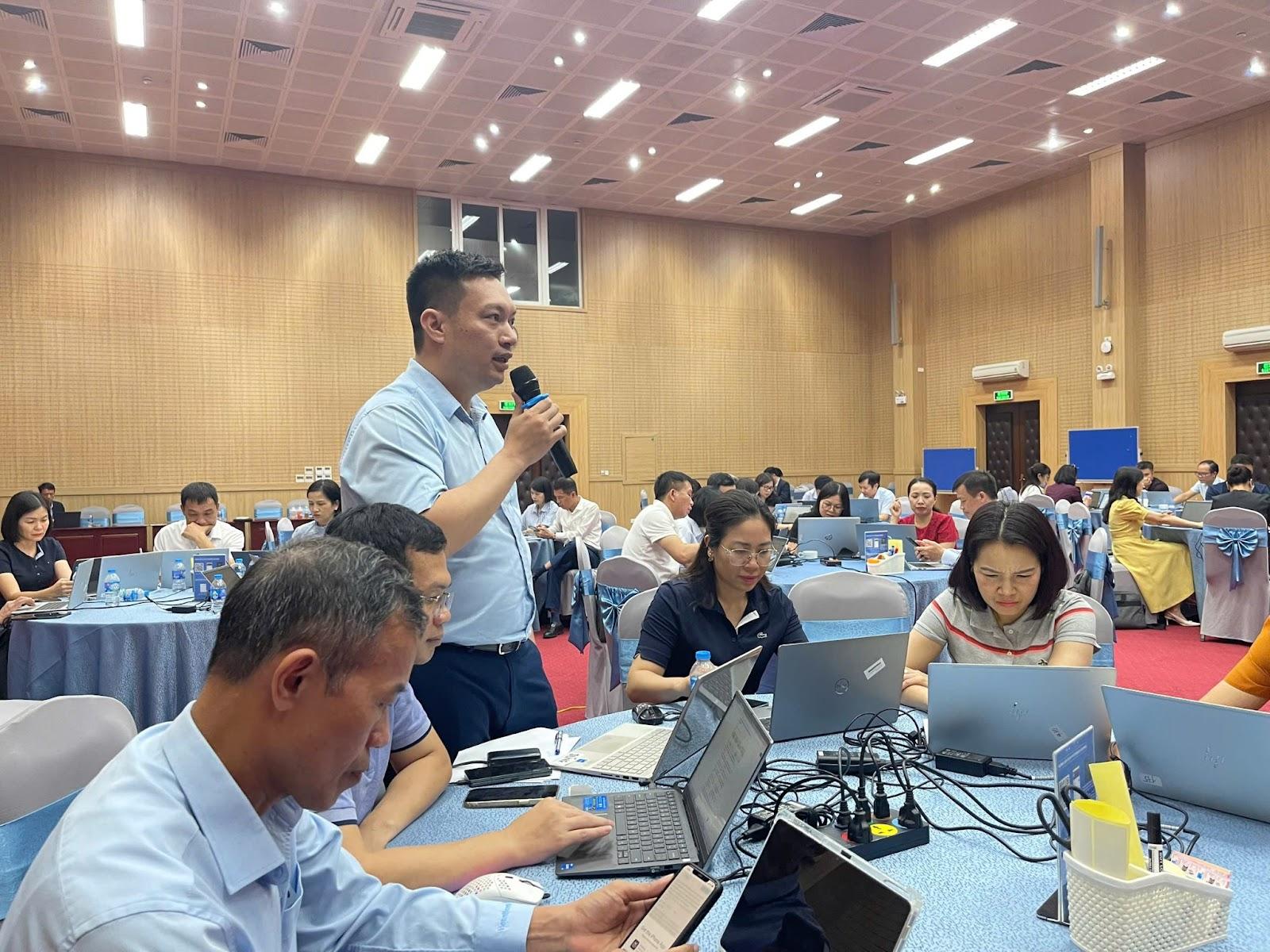 Khoảng trống nhân sự AI: Điểm nghẽn trong cuộc đua số hóa ngân hàng - Ảnh 1.