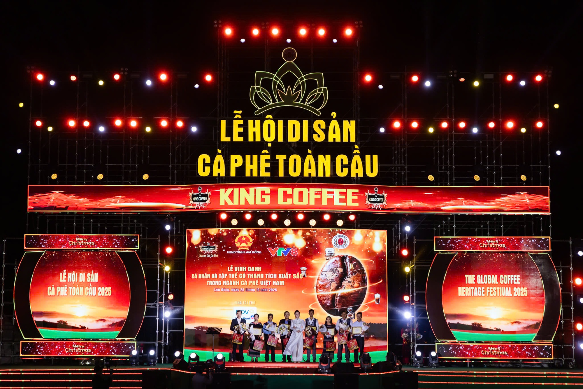 Cà phê Việt Nam 2025:  Ngược gió vươn cao và những cú hích chiến lược- Ảnh 1.