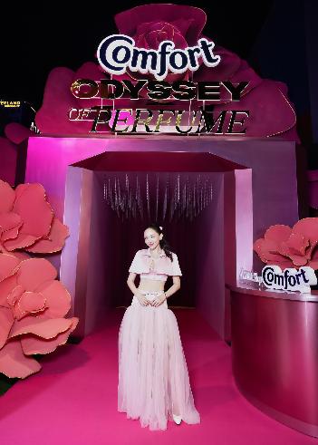 Hoa Hậu Thanh Thủy, Tóc Tiên, Gemini Hùng Huỳnh, Cường Bạch… cùng dàn sao All-Star đổ bộ sự kiện Comfort Odyssey Of Perfume- Ảnh 1. Hoa Hậu Thanh Thủy, Tóc Tiên, Gemini Hùng Huỳnh, Cường Bạch… cùng dàn sao All-Star đổ bộ sự kiện Comfort Odyssey Of Perfume- Ảnh 1.