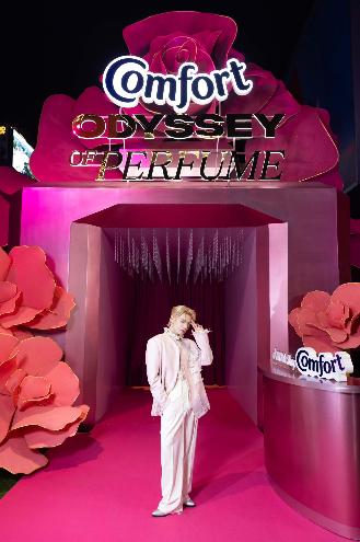 Hoa Hậu Thanh Thủy, Tóc Tiên, Gemini Hùng Huỳnh, Cường Bạch… cùng dàn sao All-Star đổ bộ sự kiện Comfort Odyssey Of Perfume- Ảnh 3. Hoa Hậu Thanh Thủy, Tóc Tiên, Gemini Hùng Huỳnh, Cường Bạch… cùng dàn sao All-Star đổ bộ sự kiện Comfort Odyssey Of Perfume- Ảnh 3.