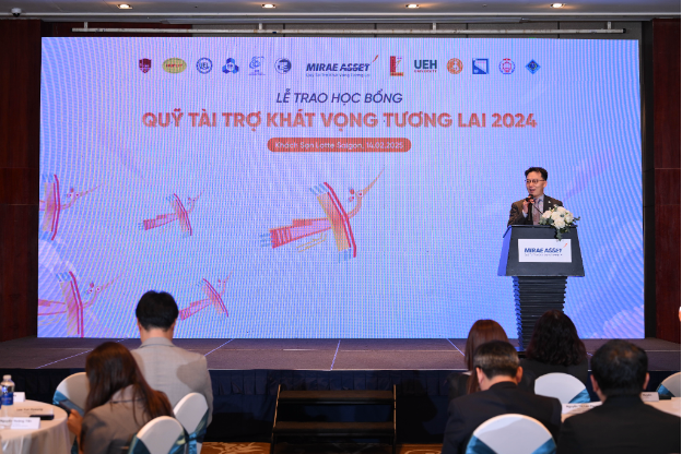 Mirae Asset: Trao 14 tỷ đồng học bổng, nâng bước tương lai sinh viên Việt Nam - Ảnh 1. Mirae Asset: Trao 14 tỷ đồng học bổng, nâng bước tương lai sinh viên Việt Nam - Ảnh 1.