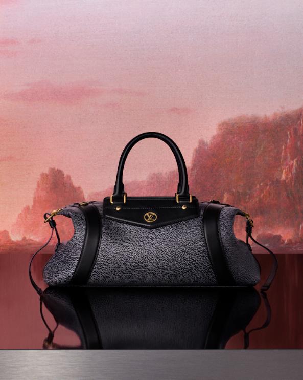 Hé lộ chiếc túi được Louis Vuitton đặt cược với tân đại sứ Lisa trong chiến dịch mới - Ảnh 4.