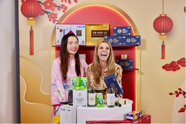 Hương Hồ Store - Hành trình chuyển đổi số và dấu ấn tại Meta Singapore - Ảnh 2. Hương Hồ Store - Hành trình chuyển đổi số và dấu ấn tại Meta Singapore - Ảnh 2.