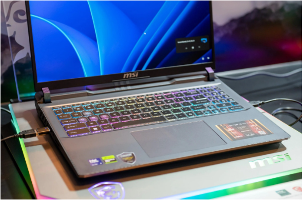 MSI tự hào tiên phong ra mắt dòng laptop mới trang bị RTX 50 series tại Việt Nam - Ảnh 5. MSI tự hào tiên phong ra mắt dòng laptop mới trang bị RTX 50 series tại Việt Nam - Ảnh 5.