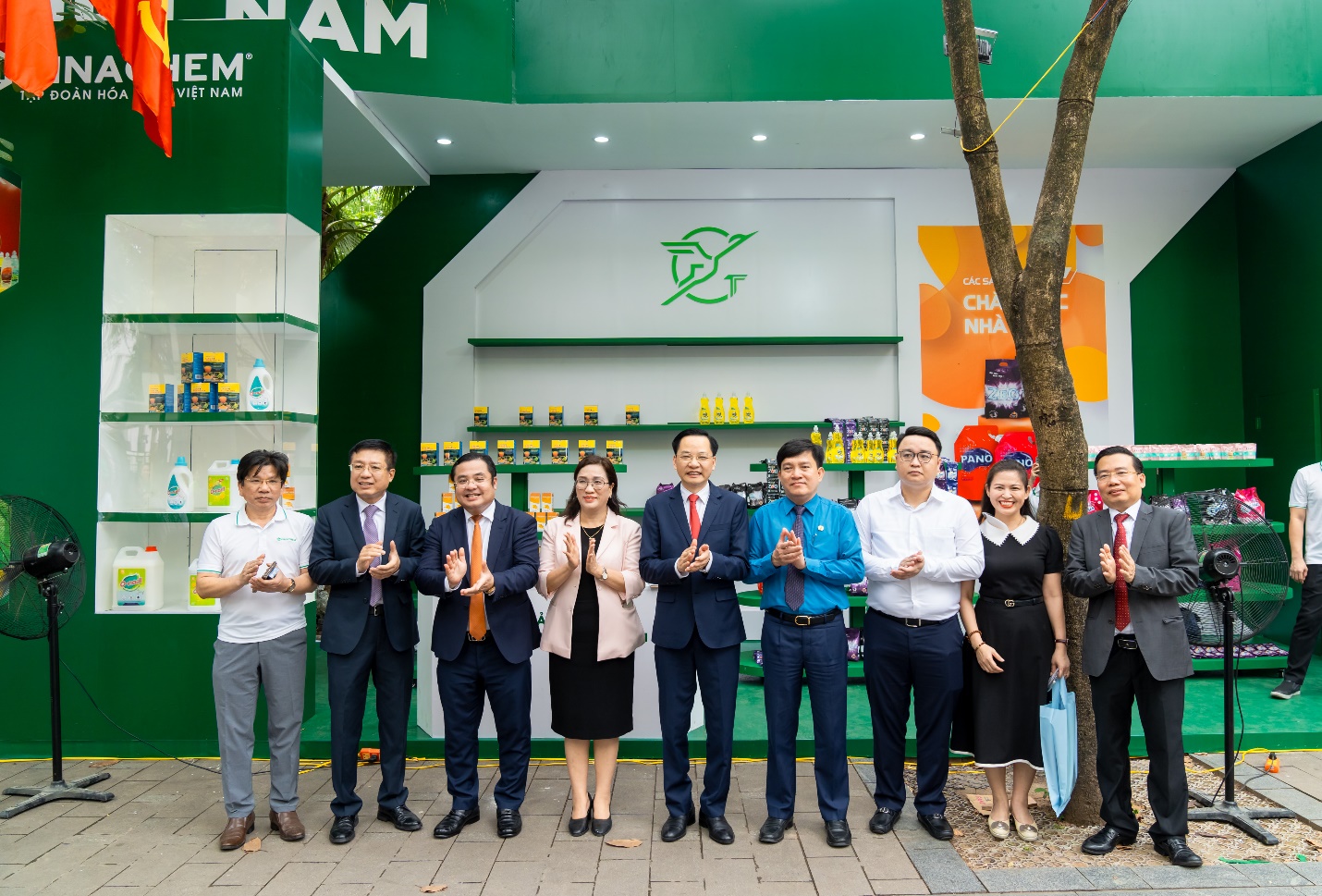 Vinachem phát động chiến dịch Xanh hóa và Chuyển đổi số ngành hóa chất- Ảnh 7. Vinachem phát động chiến dịch Xanh hóa và Chuyển đổi số ngành hóa chất- Ảnh 7.