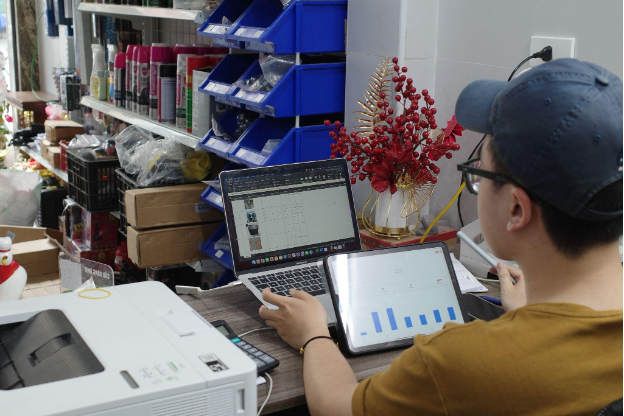 Hộ kinh doanh xoay xở với hóa đơn điện tử: Làm sao cho đúng? - Ảnh 1.