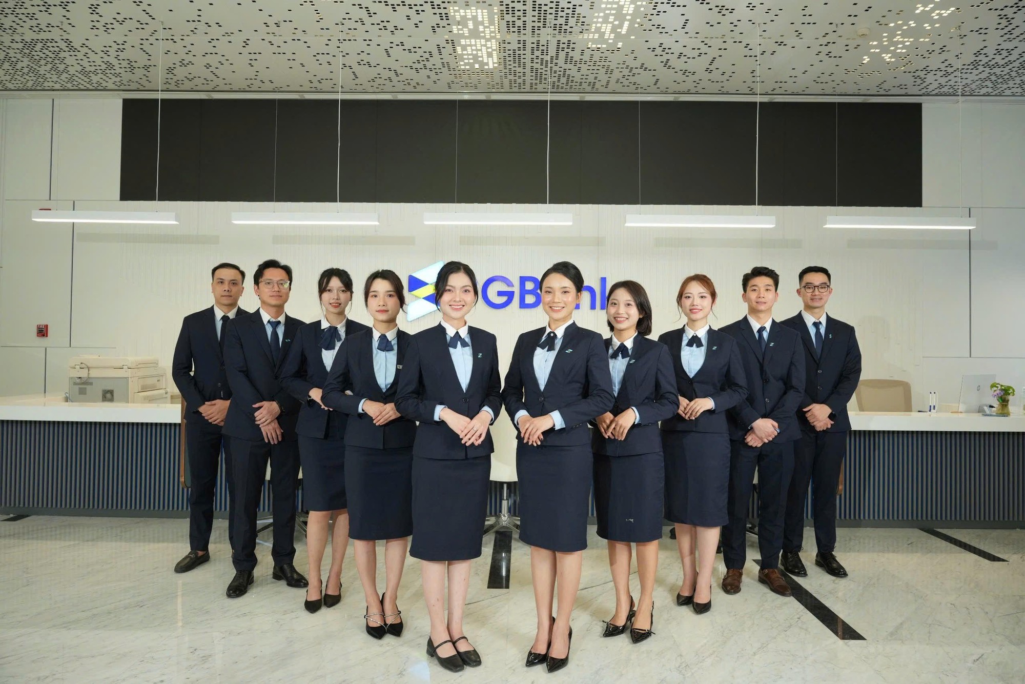 Một năm chuyển mình đầy ấn tượng của PGBank- Ảnh 3. Một năm chuyển mình đầy ấn tượng của PGBank- Ảnh 3.