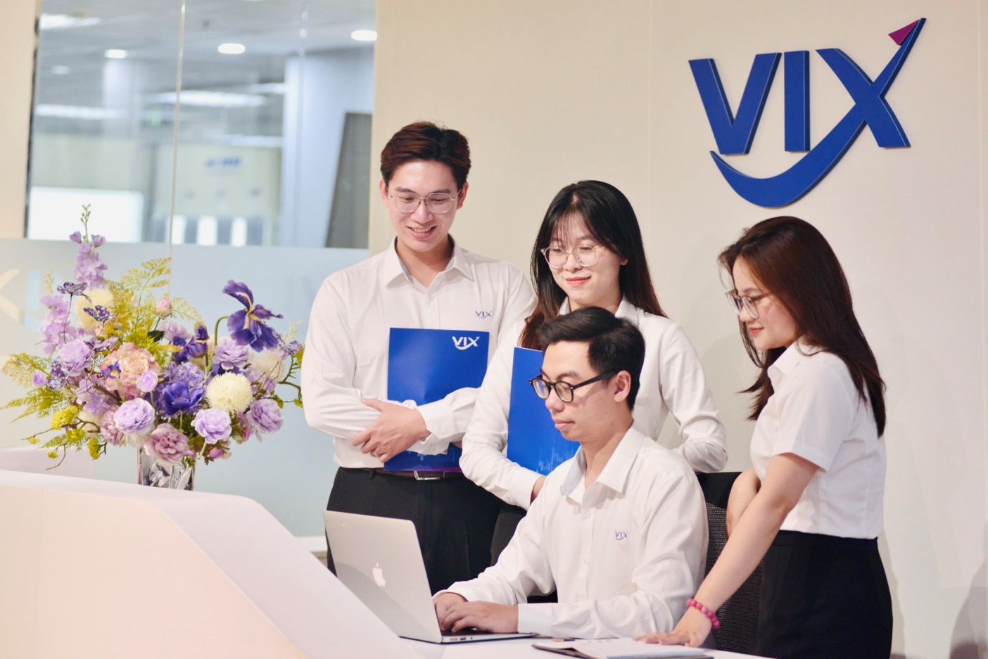 Chứng khoán VIX đặt mục tiêu lợi nhuận tăng 1,8 lần năm 2025- Ảnh 2. Chứng khoán VIX đặt mục tiêu lợi nhuận tăng 1,8 lần năm 2025- Ảnh 2.