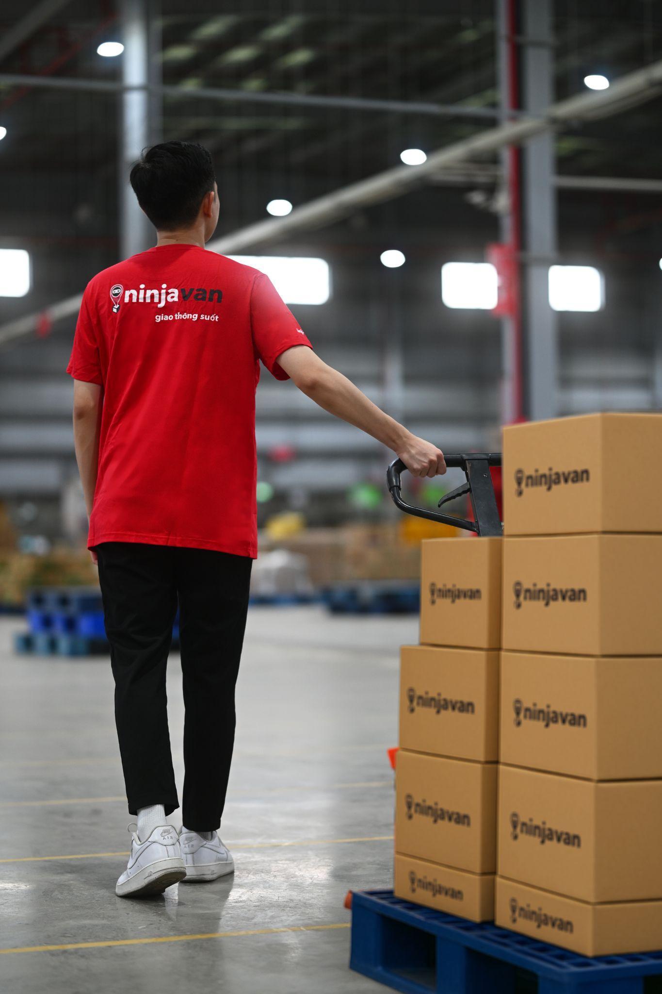 Ninja Van đẩy mạnh triển khai dịch vụ tiếp hàng Ninja B2B- Ảnh 2.
