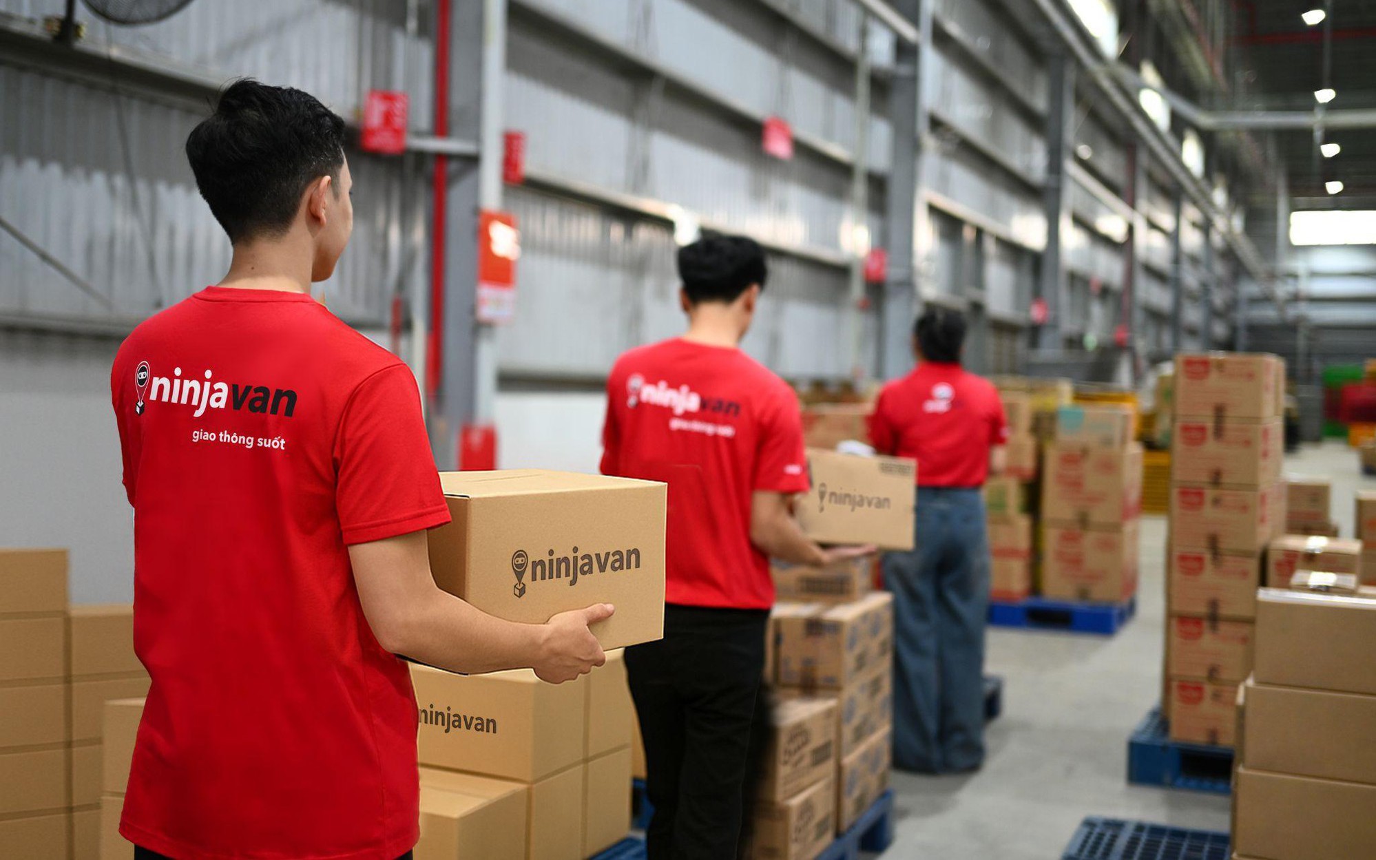 Ninja Van đẩy mạnh triển khai dịch vụ tiếp hàng Ninja B2B