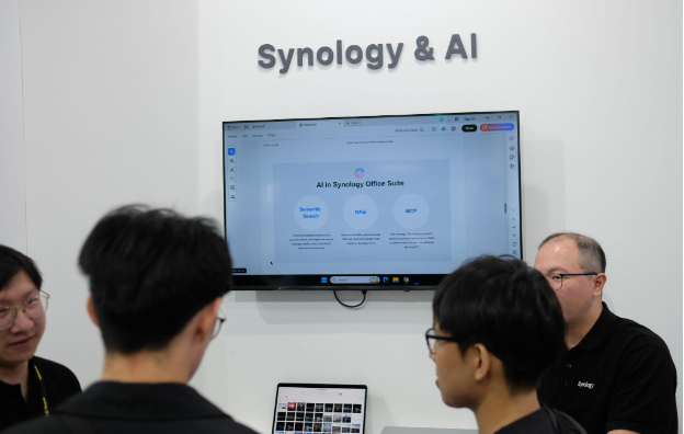 Loạt tính năng AI ‘đỉnh chóp’ của Synology tại Computex 2025 - Ảnh 1. Loạt tính năng AI ‘đỉnh chóp’ của Synology tại Computex 2025 - Ảnh 1.